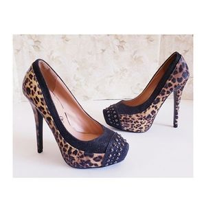PENNY LOVES KENNY LEOPARD STUDDED HEELS